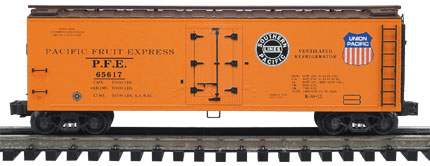Pacific Fruit Express wood-sided reefer